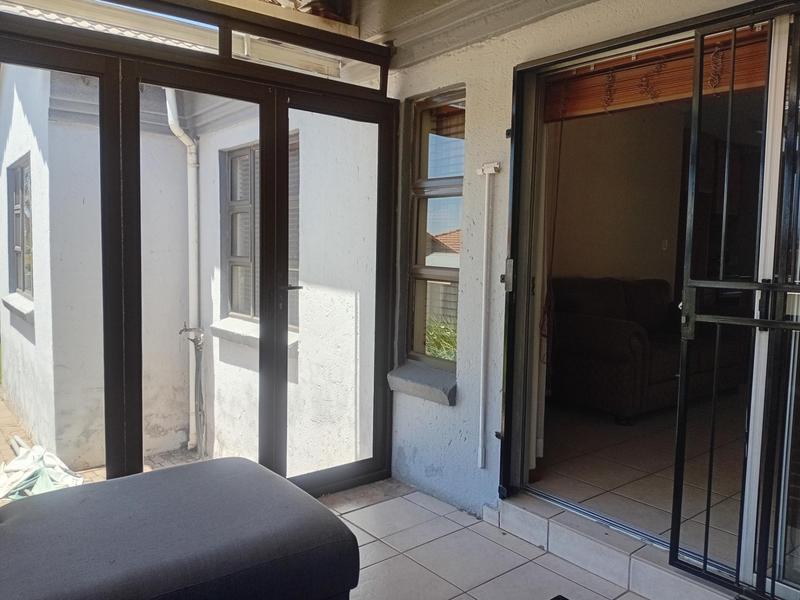 To Let 3 Bedroom Property for Rent in Thatchfield Gauteng