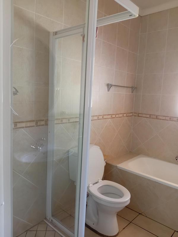 To Let 3 Bedroom Property for Rent in Thatchfield Gauteng
