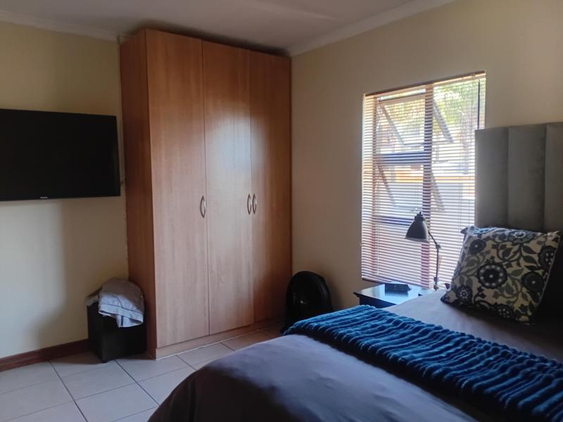 To Let 3 Bedroom Property for Rent in Thatchfield Gauteng