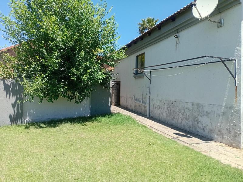 To Let 3 Bedroom Property for Rent in Thatchfield Gauteng