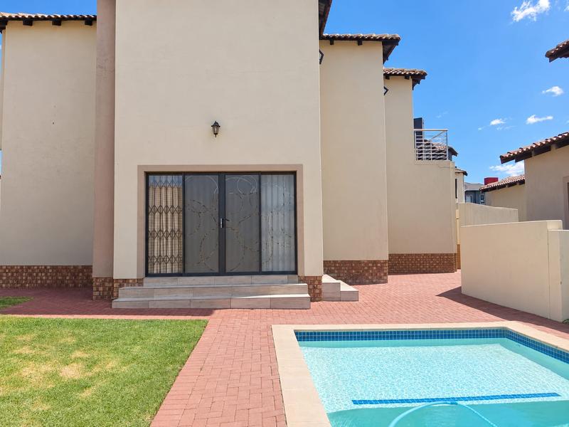 3 Bedroom Property for Sale in Thatchfield Gauteng