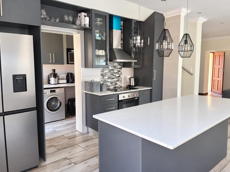 3 Bedroom Property for Sale in Thatchfield Gauteng