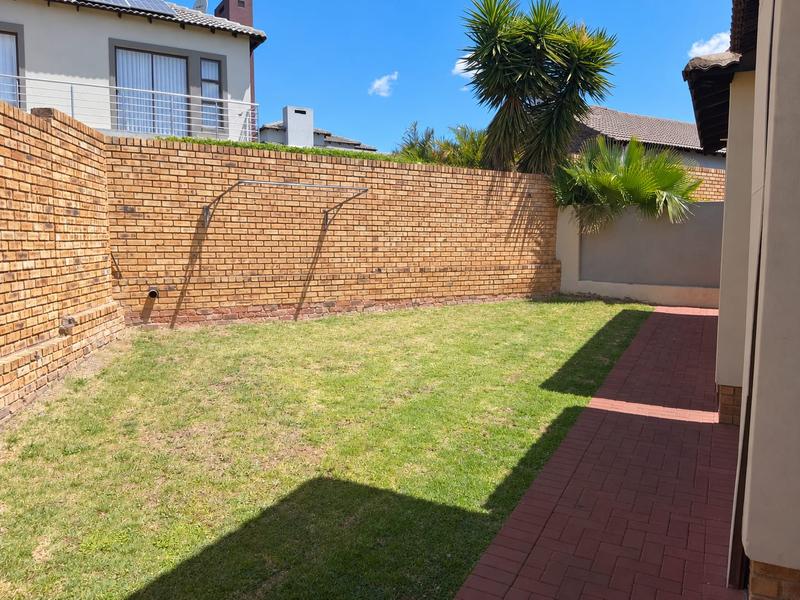 3 Bedroom Property for Sale in Thatchfield Gauteng