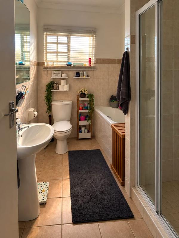 2 Bedroom Property for Sale in Montana Gauteng
