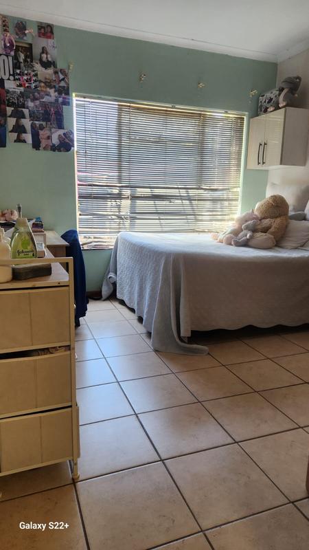 3 Bedroom Property for Sale in The Orchards Gauteng