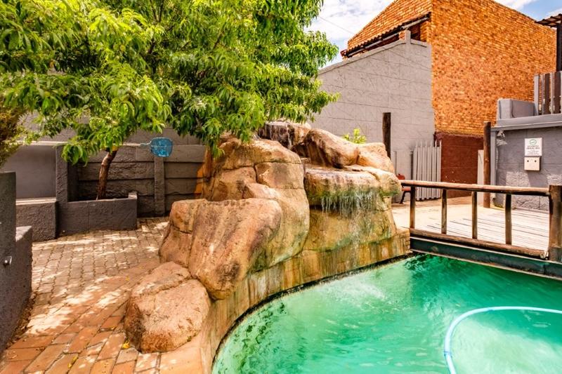 Commercial Property for Sale in Brackenhurst Gauteng