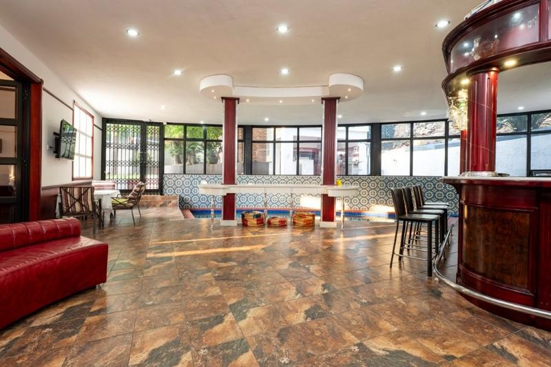 5 Bedroom Property for Sale in Oakdene Gauteng