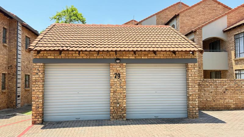To Let 2 Bedroom Property for Rent in Eco Park Gauteng