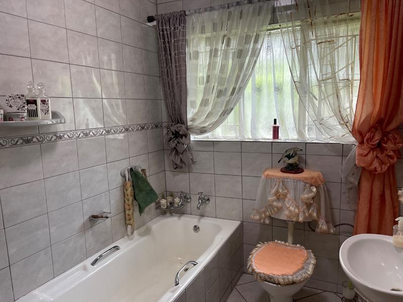 4 Bedroom Property for Sale in Vanderbijlpark SE Gauteng