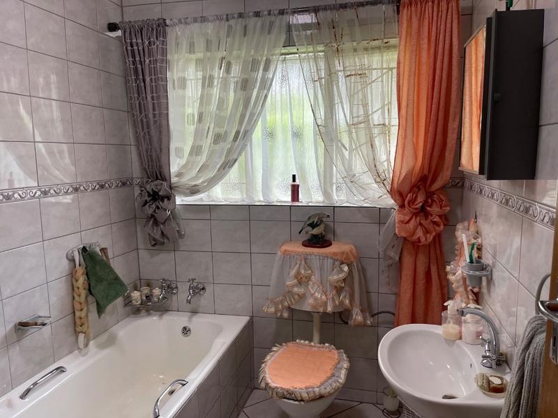 4 Bedroom Property for Sale in Vanderbijlpark SE Gauteng