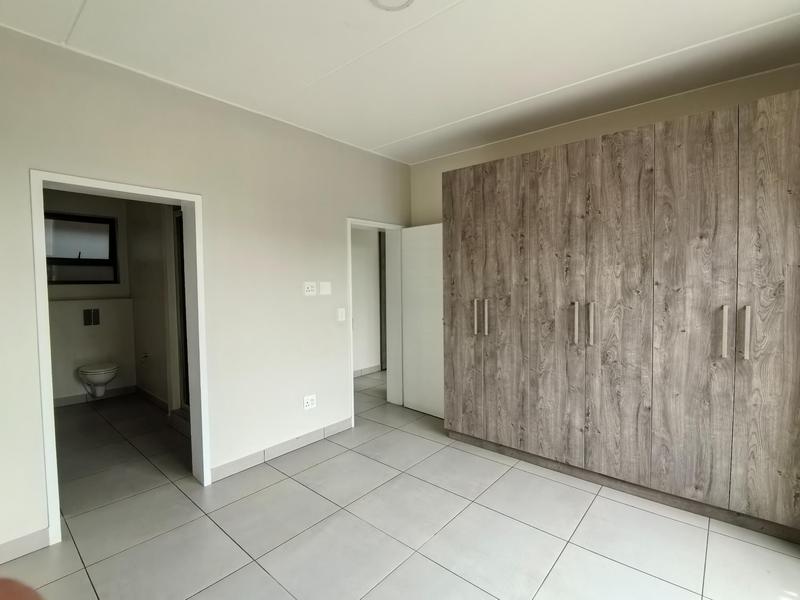 To Let 2 Bedroom Property for Rent in Bedfordview Gauteng