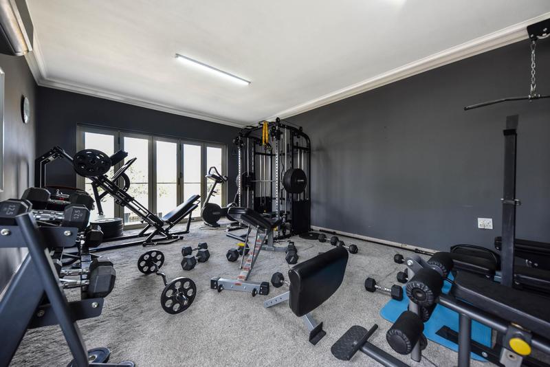 5 Bedroom Property for Sale in Silver Lakes Golf Estate Gauteng