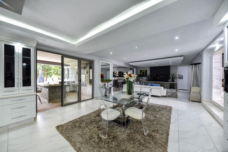 5 Bedroom Property for Sale in Silver Lakes Golf Estate Gauteng