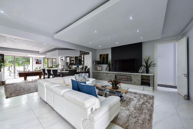 5 Bedroom Property for Sale in Silver Lakes Golf Estate Gauteng