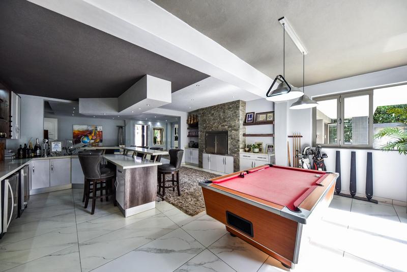5 Bedroom Property for Sale in Silver Lakes Golf Estate Gauteng