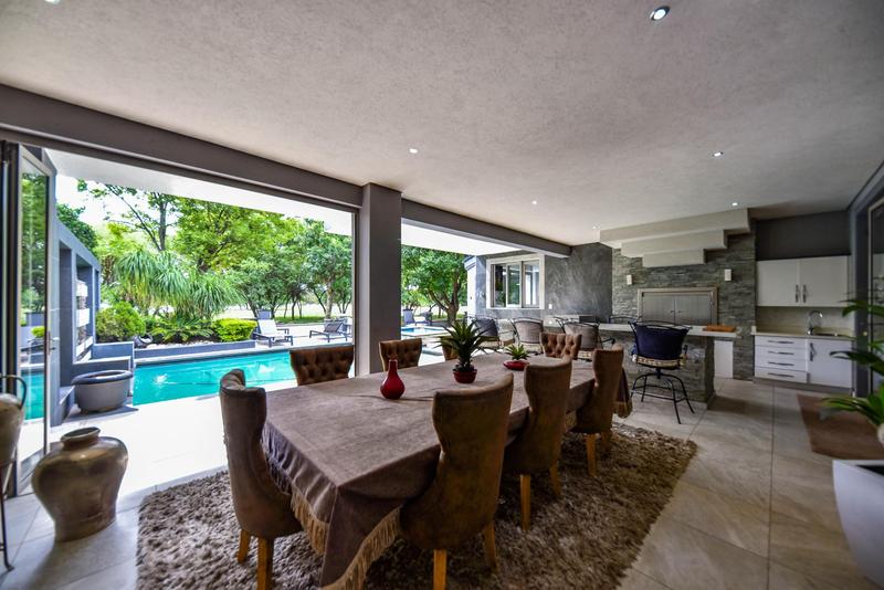 5 Bedroom Property for Sale in Silver Lakes Golf Estate Gauteng
