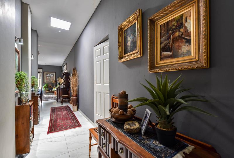 5 Bedroom Property for Sale in Silver Lakes Golf Estate Gauteng