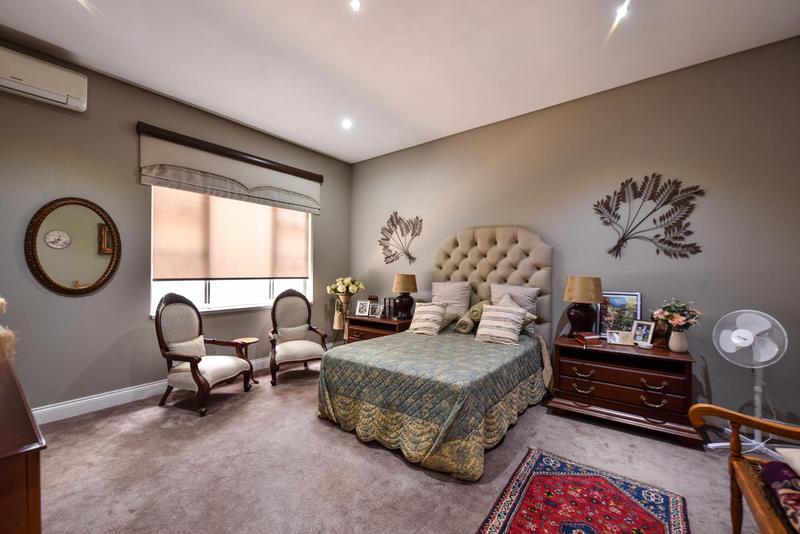 5 Bedroom Property for Sale in Silver Lakes Golf Estate Gauteng