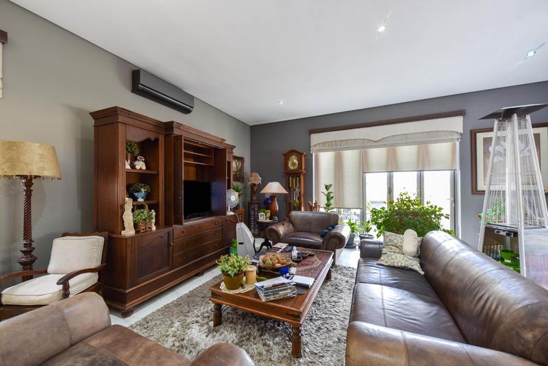 5 Bedroom Property for Sale in Silver Lakes Golf Estate Gauteng