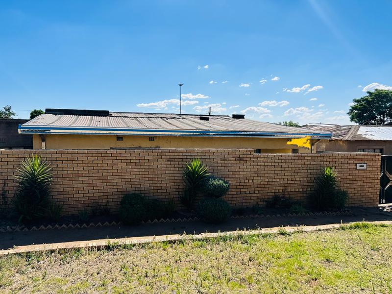 2 Bedroom Property for Sale in Orlando Gauteng