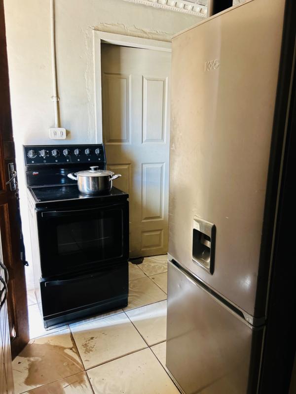 2 Bedroom Property for Sale in Orlando Gauteng