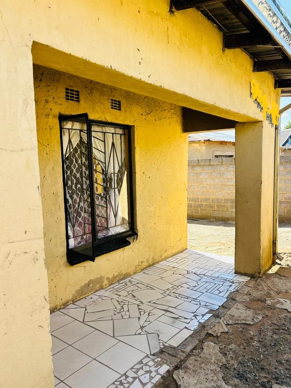 2 Bedroom Property for Sale in Orlando Gauteng