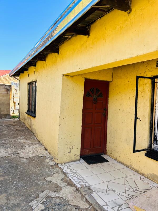 2 Bedroom Property for Sale in Orlando Gauteng