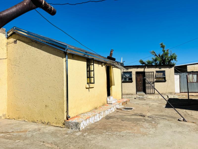 2 Bedroom Property for Sale in Orlando Gauteng
