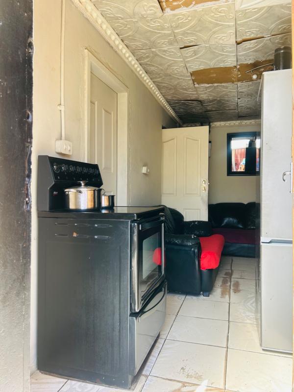 2 Bedroom Property for Sale in Orlando Gauteng