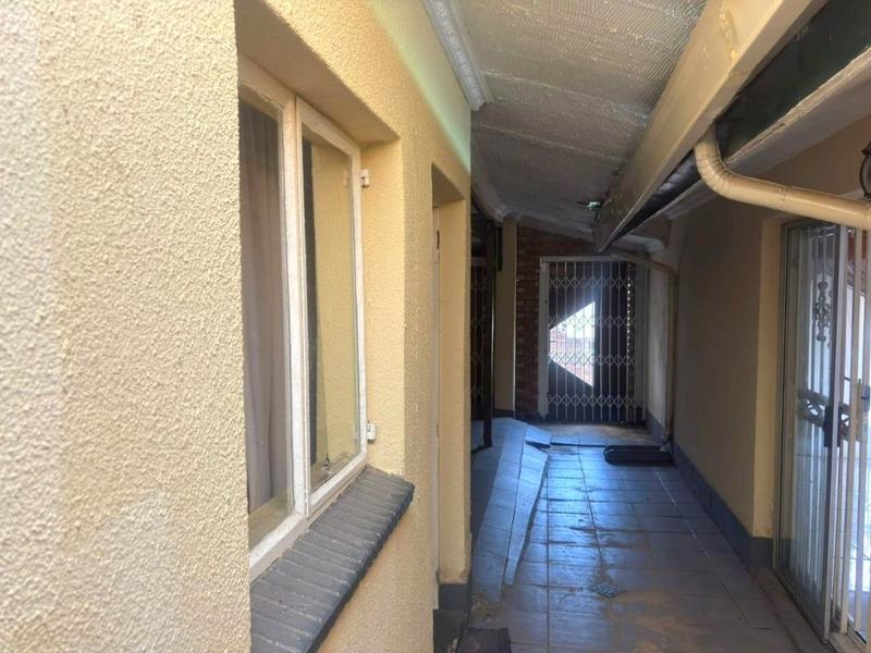 3 Bedroom Property for Sale in Dobsonville Gauteng