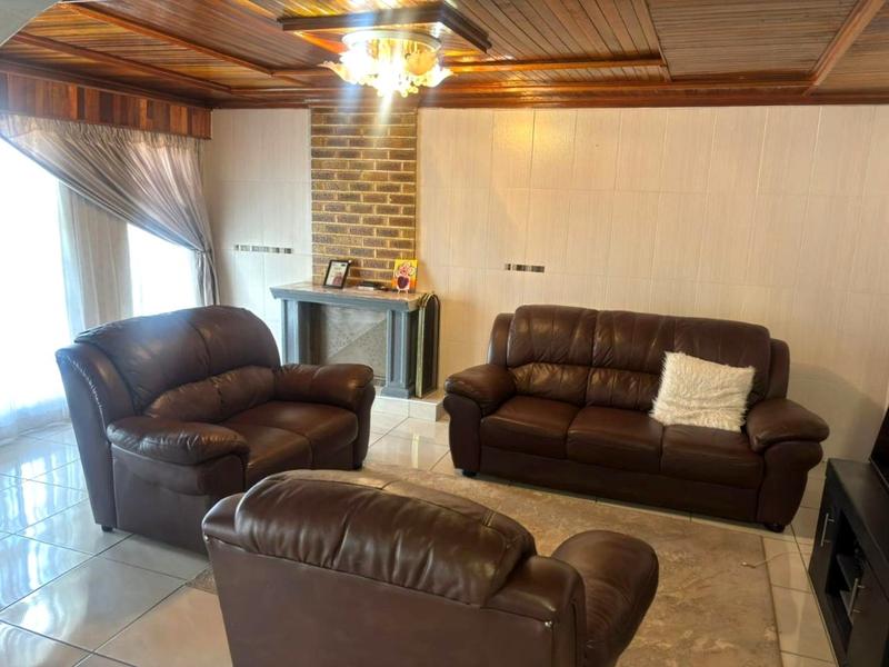 3 Bedroom Property for Sale in Dobsonville Gauteng