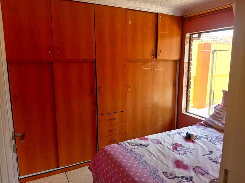 3 Bedroom Property for Sale in Protea Glen Gauteng
