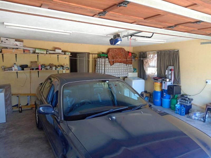 3 Bedroom Property for Sale in Protea North Gauteng