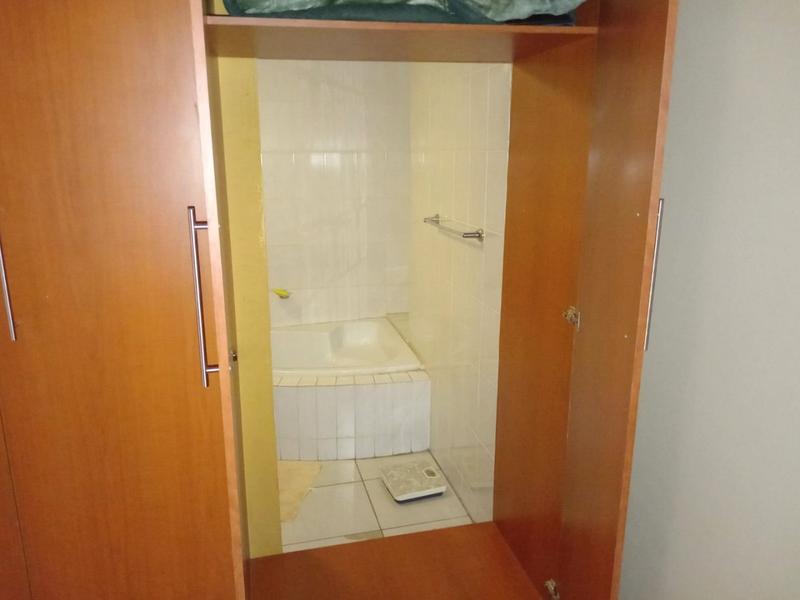 3 Bedroom Property for Sale in Protea North Gauteng