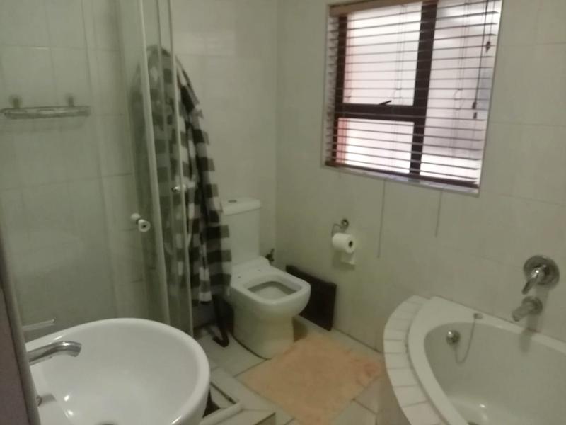 3 Bedroom Property for Sale in Protea North Gauteng