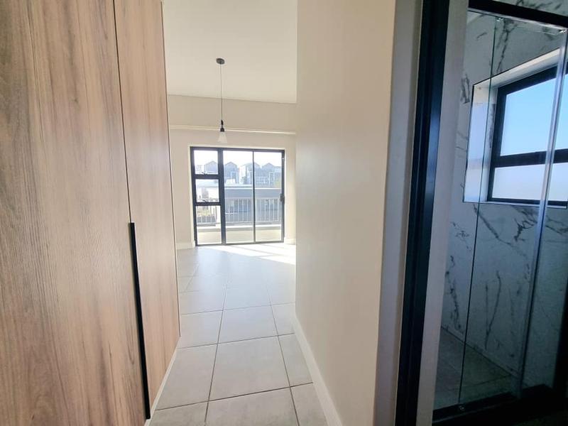To Let 2 Bedroom Property for Rent in Waterfall Gauteng