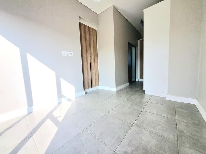 To Let 2 Bedroom Property for Rent in Waterfall Gauteng