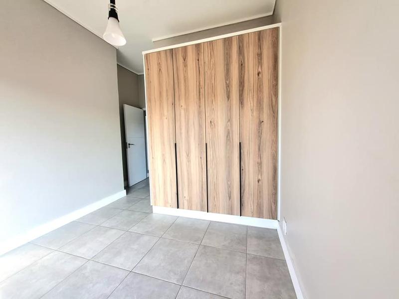 To Let 2 Bedroom Property for Rent in Waterfall Gauteng