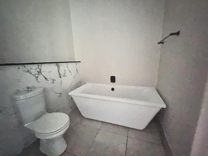 To Let 2 Bedroom Property for Rent in Waterfall Gauteng