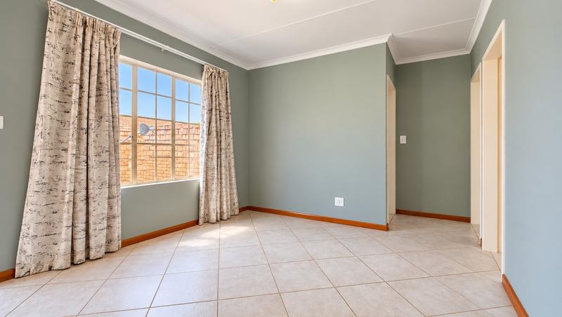 2 Bedroom Property for Sale in Elardus Park Gauteng