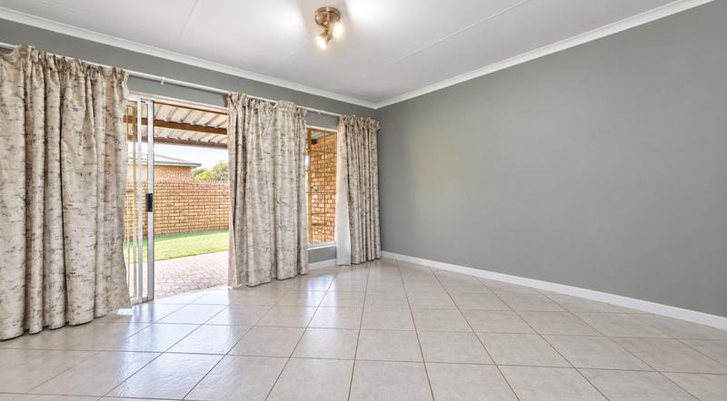 2 Bedroom Property for Sale in Elardus Park Gauteng