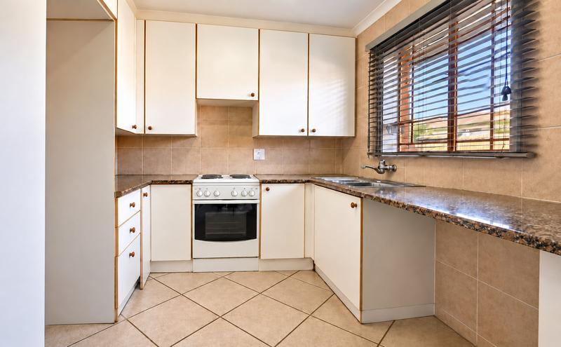 2 Bedroom Property for Sale in Elardus Park Gauteng
