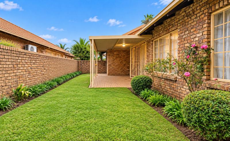 2 Bedroom Property for Sale in Elardus Park Gauteng