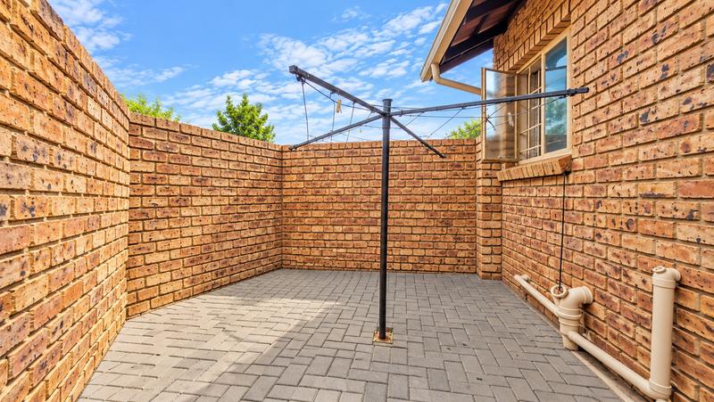 2 Bedroom Property for Sale in Elardus Park Gauteng