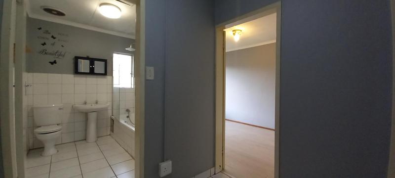 2 Bedroom Property for Sale in Moreleta Park Gauteng