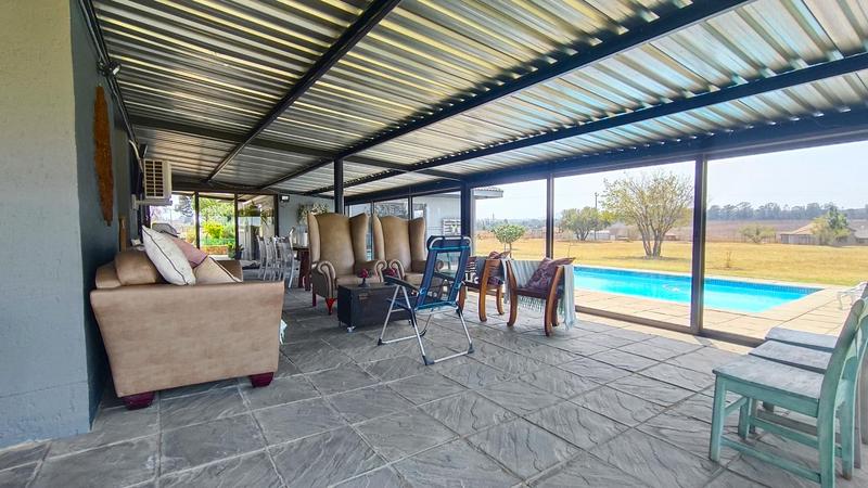 6 Bedroom Property for Sale in Blue Saddle Ranches Gauteng