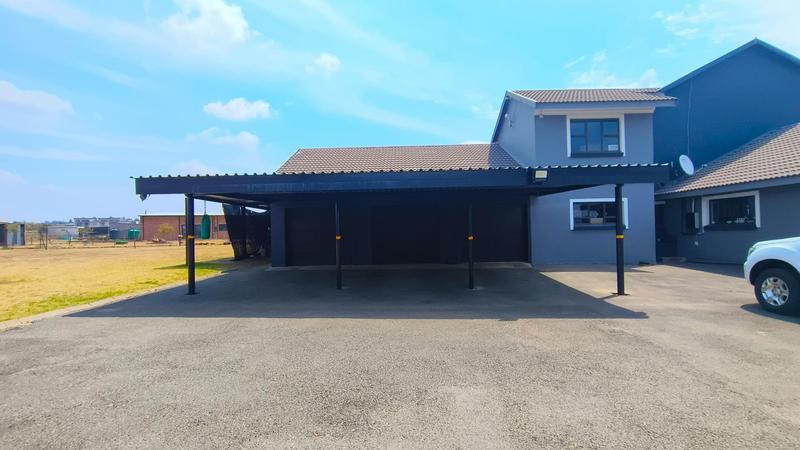 6 Bedroom Property for Sale in Blue Saddle Ranches Gauteng