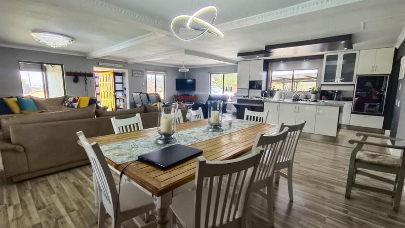 6 Bedroom Property for Sale in Blue Saddle Ranches Gauteng