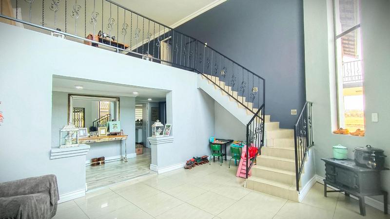 6 Bedroom Property for Sale in Blue Saddle Ranches Gauteng