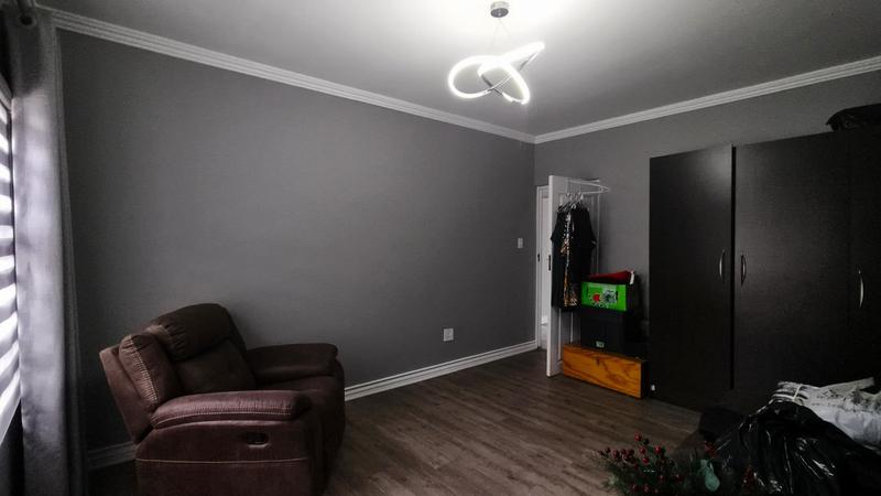 6 Bedroom Property for Sale in Blue Saddle Ranches Gauteng